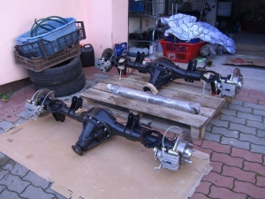 Two freshly built pajero based ae86 performance axles ready for shipping.